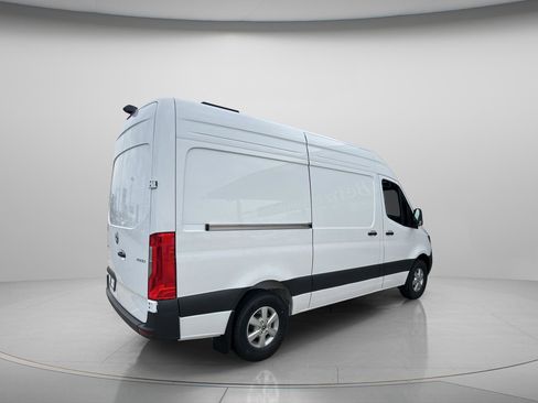 Certified 2024 Mercedes-Benz Sprinter 2500 image 5