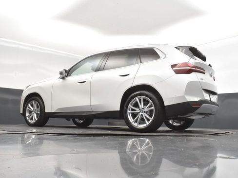 Certified 2025 BMW X3 xDrive30i image 40