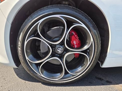 Used 2024 Alfa Romeo Giulia Ti AWD/4WD image 12
