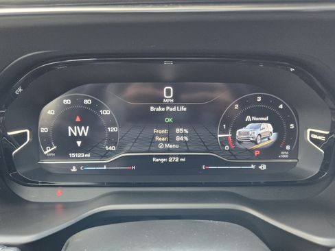 Used 2024 GMC Yukon Denali RWD image 11