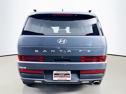 Used 2025 Hyundai Santa Fe SEL FWD image 6