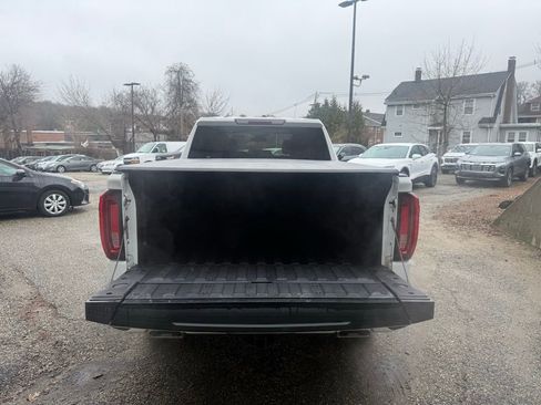 Used 2022 GMC Sierra 1500 AT4 AWD/4WD image 5