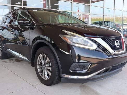 Used 2018 Nissan Murano S w/ Cargo Package FWD image 1