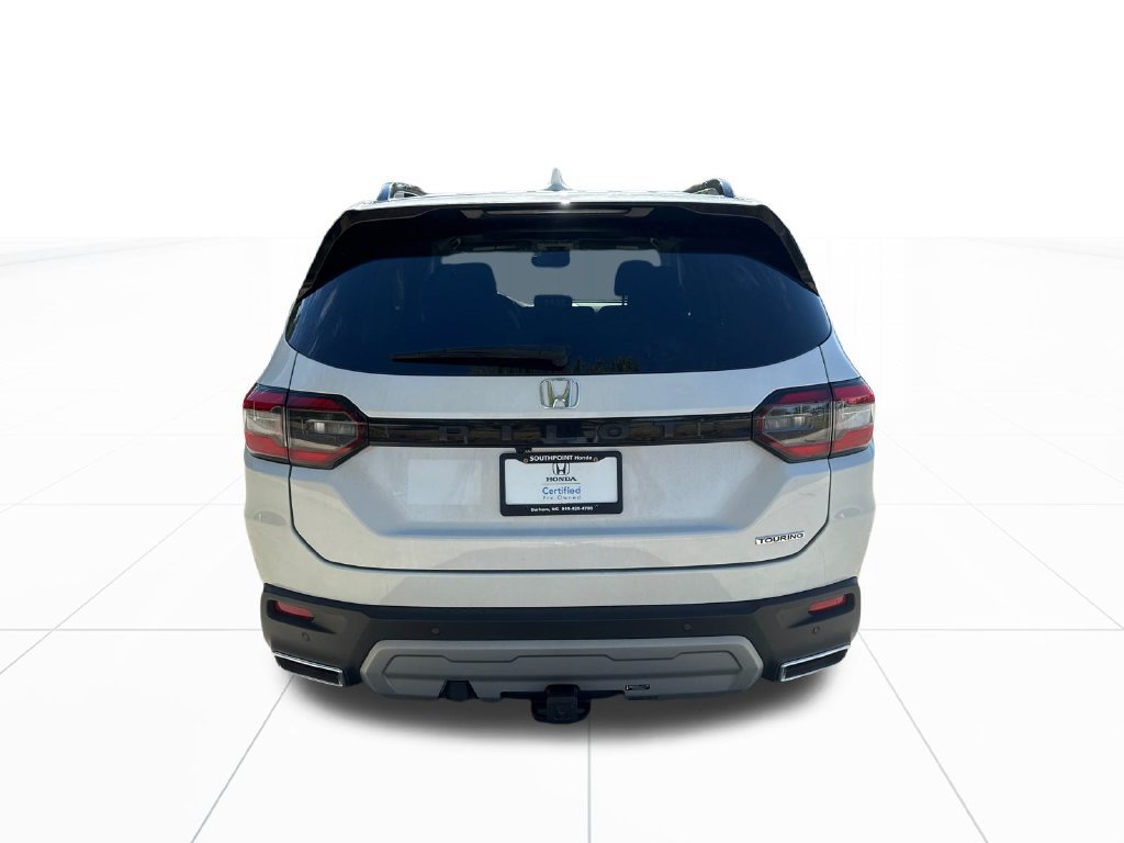 Certified 2025 Honda Pilot Touring image 7