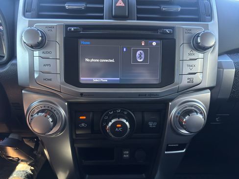 Used 2018 Toyota 4Runner SR5 image 17