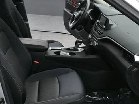 Used 2021 Nissan Altima 2.5 S FWD image 17