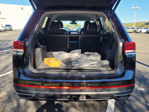 New 2026 Volkswagen Atlas SE FWD image 27
