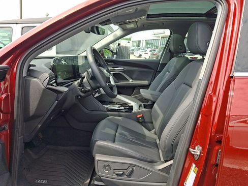 Used 2025 Audi Q5 Premium Plus AWD/4WD image 11