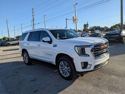 Used 2024 GMC Yukon SLT image 7