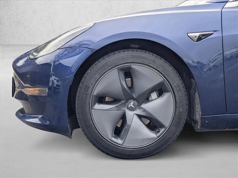 Used 2019 Tesla Model 3 Mid Range image 22