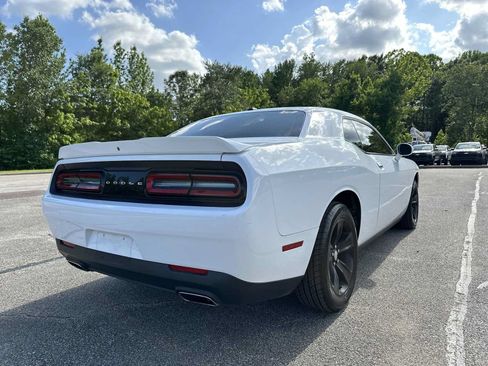 Used 2019 Dodge Challenger SXT RWD image 14