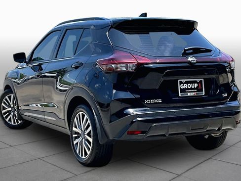 Certified 2024 Nissan Kicks SR w/ SR Premium Package FWD image 12