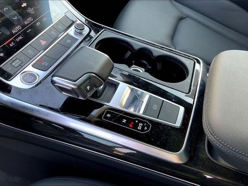 Used 2021 Audi Q7 3.0T Premium Plus image 16