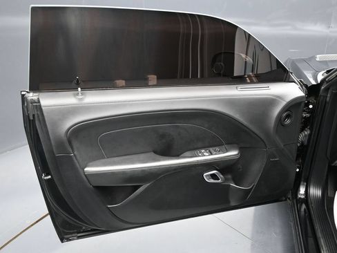 Used 2020 Dodge Challenger R/T Scat Pack RWD image 11
