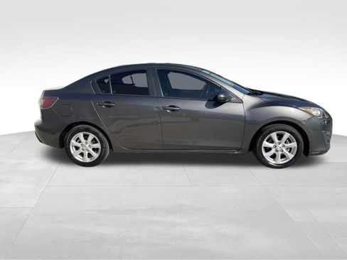 Used 2010 MAZDA MAZDA3 i Touring FWD image 4
