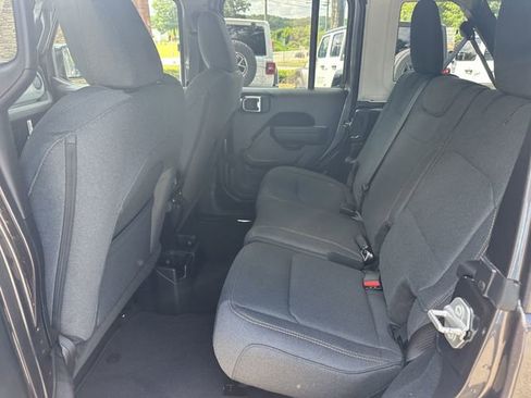 New 2025 Jeep Wrangler Sport S image 20