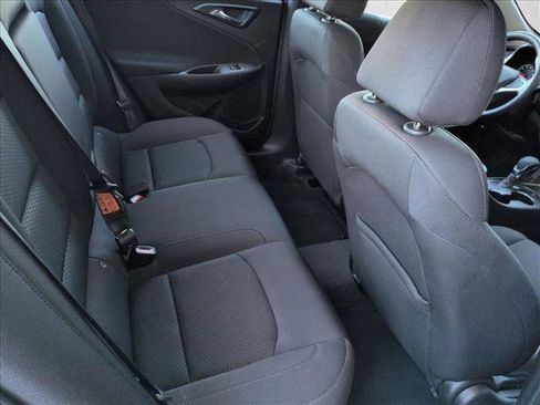 Used 2025 Chevrolet Malibu LT image 19