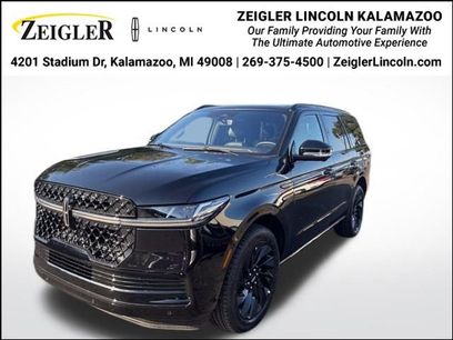 New 2025 Lincoln Navigator Reserve w/ Jet Appearance Package