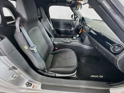 Used 2007 MAZDA MX-5 Miata Sport RWD image 28