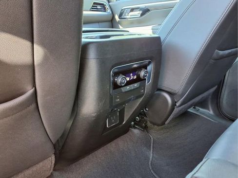 Used 2025 Chevrolet Tahoe LT AWD/4WD image 11
