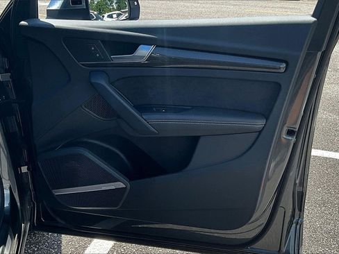 Used 2023 Audi SQ5 Premium Plus w/ Premium Plus Package image 25