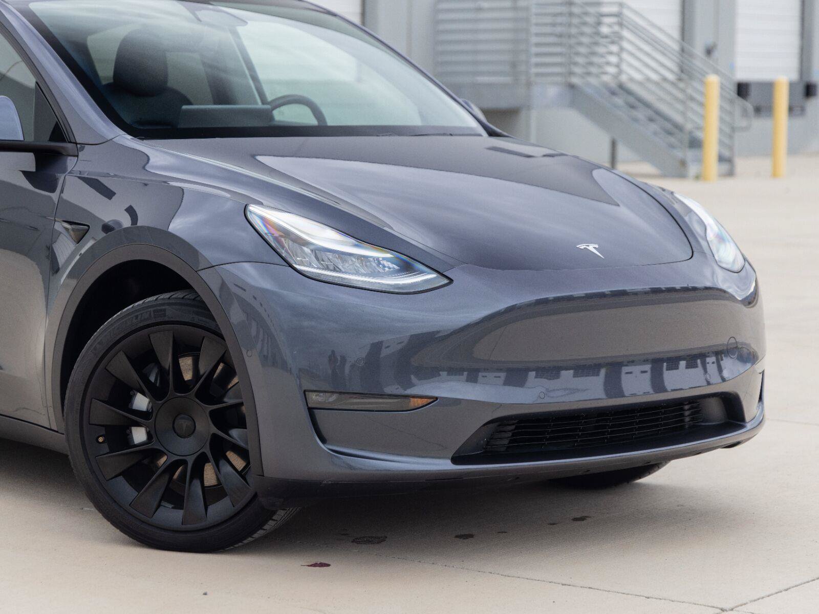 Used 2020 Tesla Model Y Long Range AWD/4WD image 3