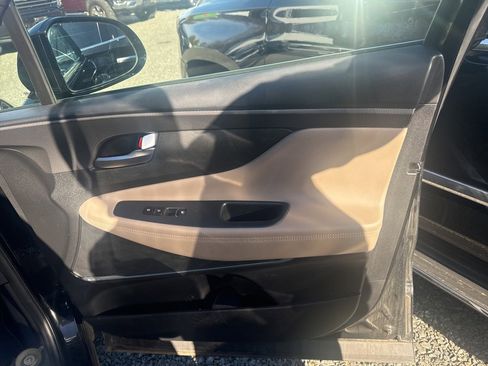 Used 2020 Hyundai Santa Fe SEL w/ Convenience + Premium Package image 11