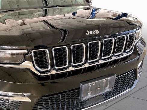 Used 2023 Jeep Grand Cherokee Limited RWD image 29