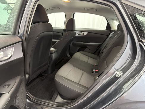 Used 2024 Kia Forte LXS FWD image 10