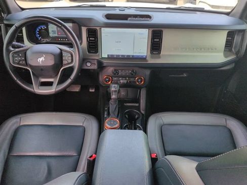 Used 2024 Ford Bronco Outer Banks AWD/4WD image 15