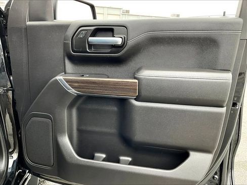 Used 2021 Chevrolet Silverado 1500 RST w/ Z71 Off-Road Package image 12