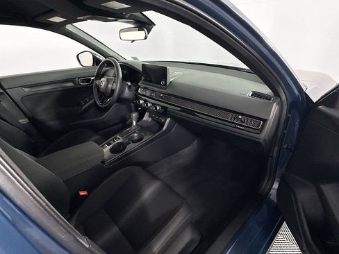 Certified 2025 Honda Civic Sport image 32