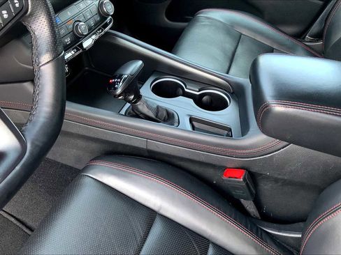 Used 2024 Dodge Durango GT image 16