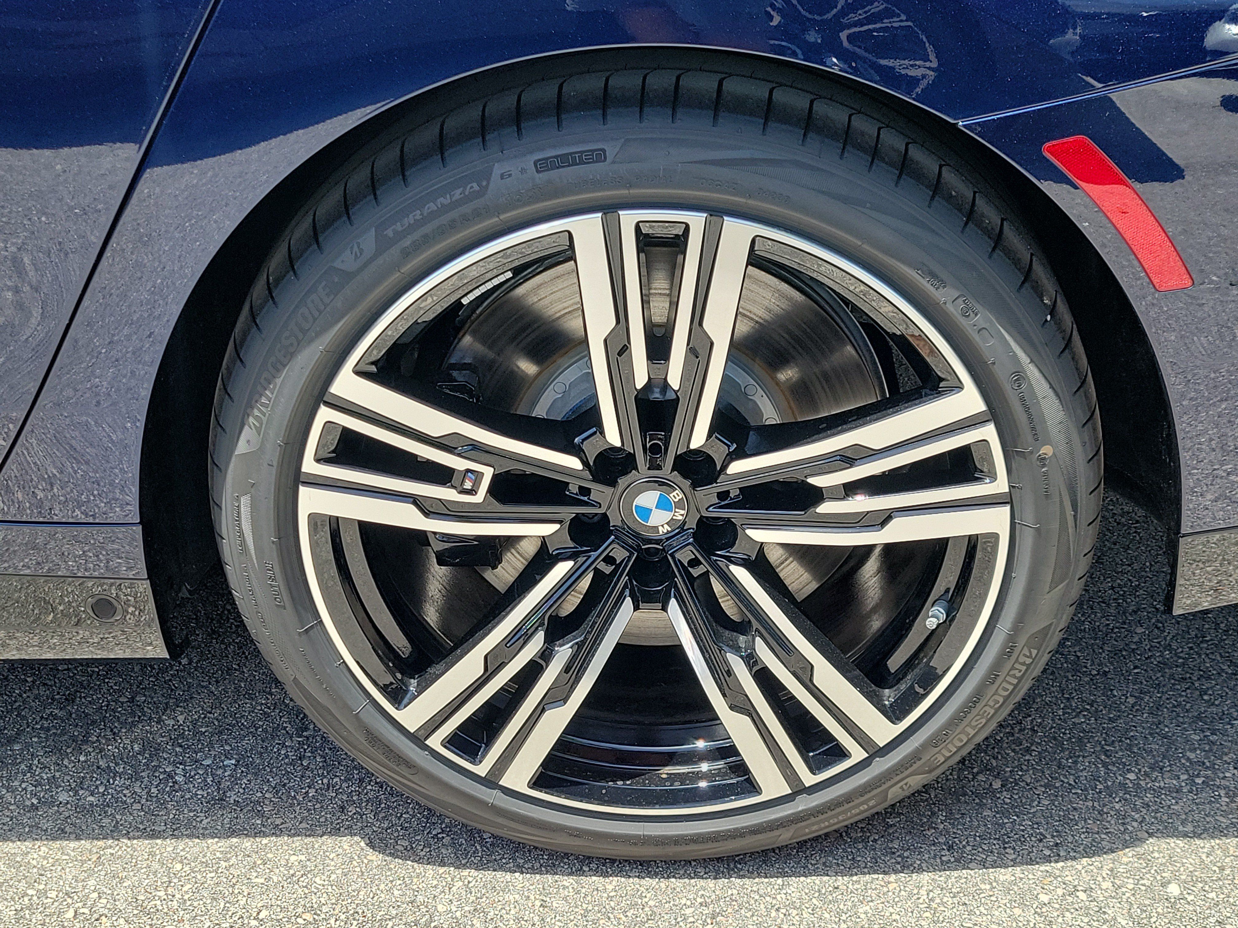 New 2026 BMW 760i xDrive w/ Executive Package AWD/4WD image 6