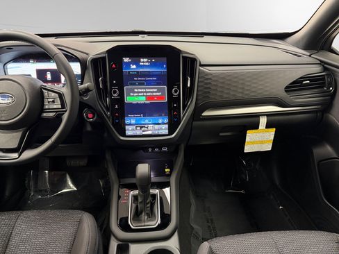 Used 2025 Subaru Forester Premium image 11
