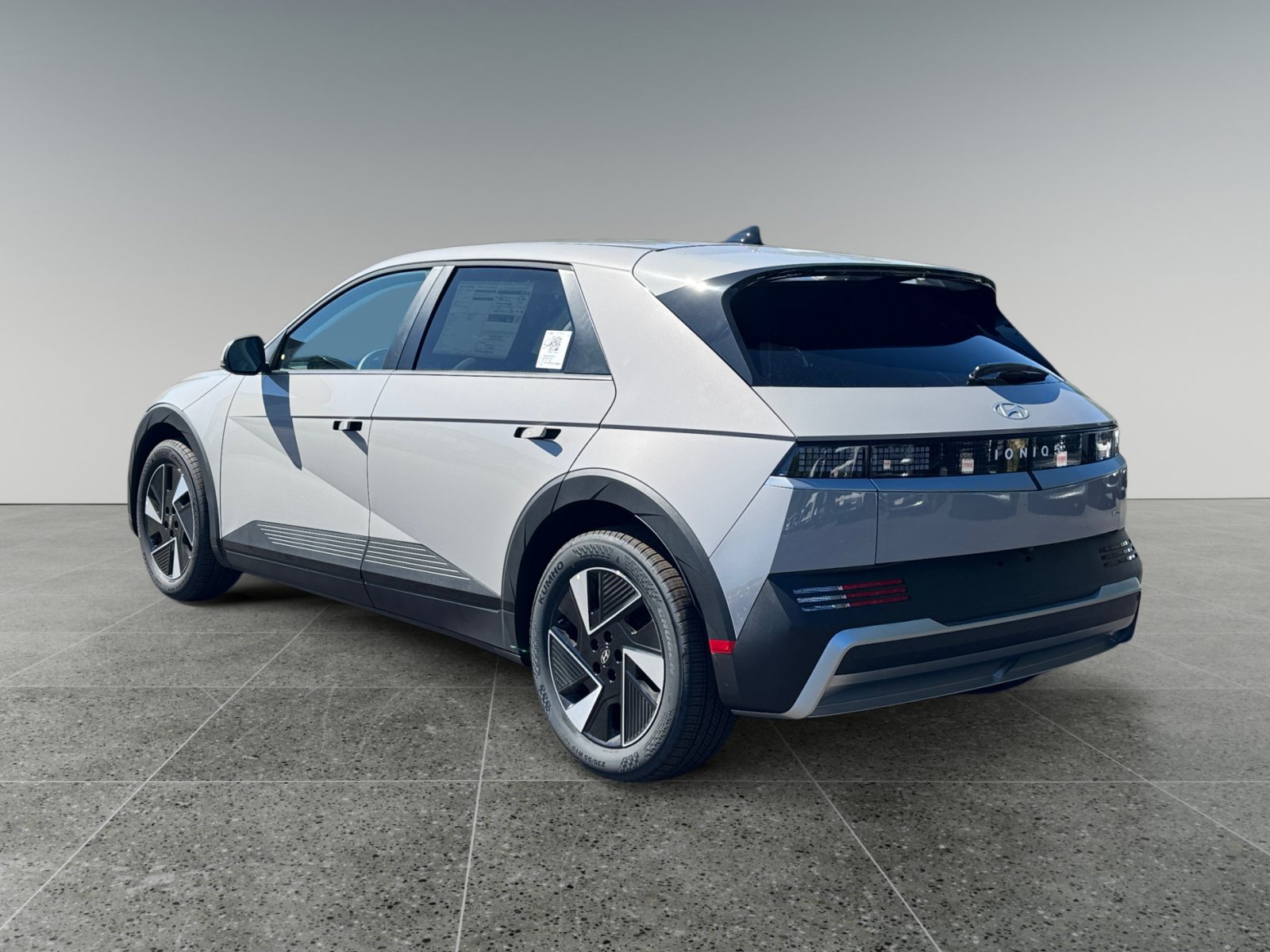 New 2027 Hyundai Ioniq 5 SE AWD/4WD image 3