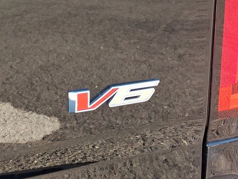 Used 2021 Chevrolet Colorado LT w/ Safety Package image 30