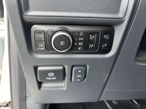 New 2025 Ford F150 Lariat w/ Equipment Group 502A High image 21