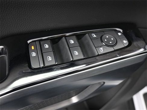 New 2026 Nissan Pathfinder SL w/ SL Premium Package image 13