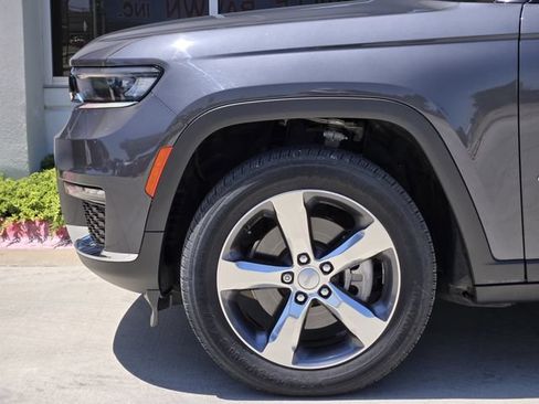 Used 2021 Jeep Grand Cherokee L Limited RWD image 8