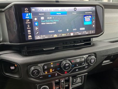 Used 2025 Jeep Wrangler Sport S 4xe w/ Convenience Group image 32