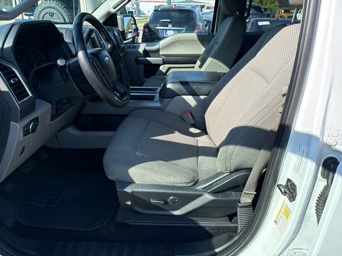 Used 2017 Ford F150 XLT w/ Equipment Group 301A Mid image 15