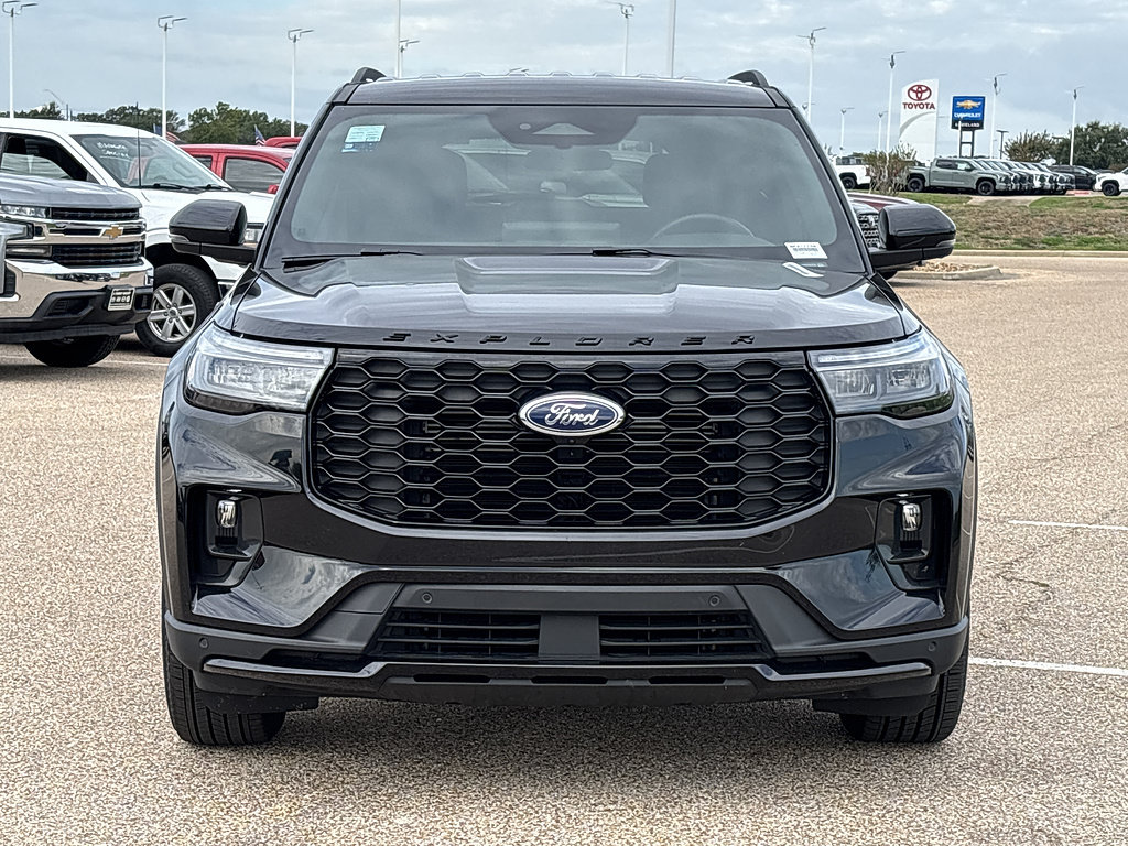 Used 2026 Ford Explorer ST-Line AWD/4WD image 3