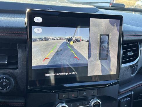 Used 2023 Ford Expedition Limited image 19