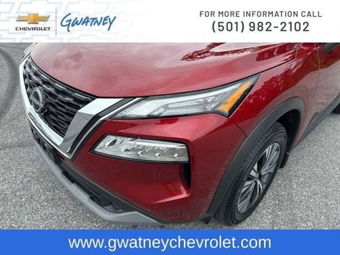 Used 2023 Nissan Rogue SV FWD image 14