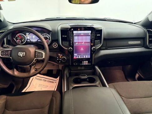 Used 2025 RAM 1500 Big Horn AWD/4WD image 32