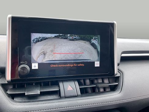 Used 2024 Toyota RAV4 XLE FWD image 26