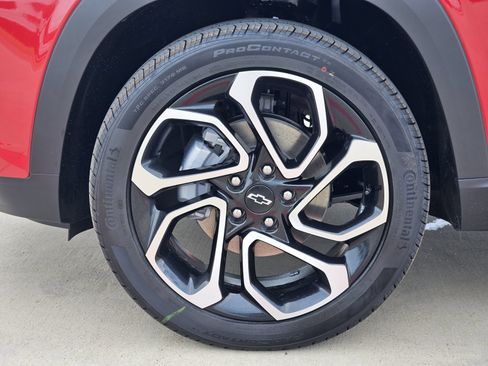 New 2026 Chevrolet Trax RS w/ Driver Confidence Package FWD image 11