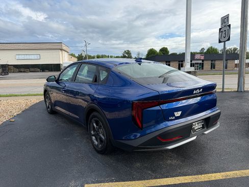 Used 2025 Kia K4 FWD image 5