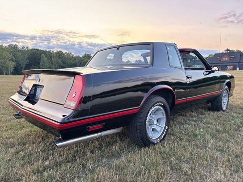 Used 1988 Chevrolet Monte Carlo SS RWD image 17